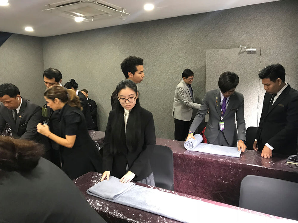 Butler School and Front of House Housekeeping Training Bangkok, Tailandia Junio 2018